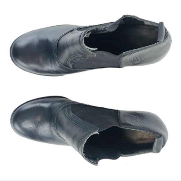 Anthropologie Bernardo Leather Ankle Booties Cone Heel Womens Black 8M R2748 - Picture 6 of 9